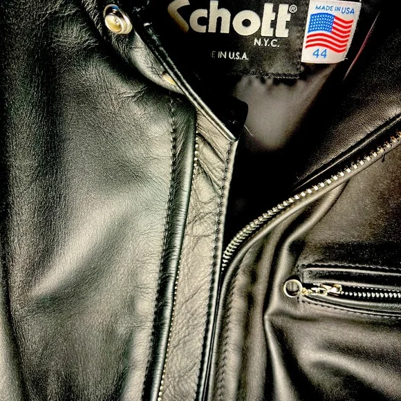 Men’s Schott Genuine Black Leather Motorcycle Jacket with fur liner in size 44